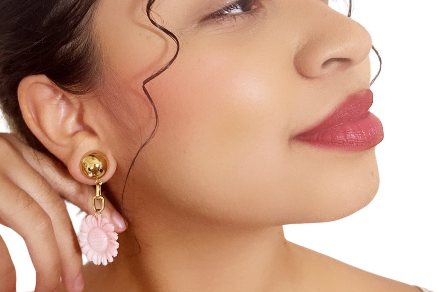 Ava Pink Sunflower Handmade Earrings - Bonic ZegridAva Pink Sunflower Handmade EarringsBonic Zegrid