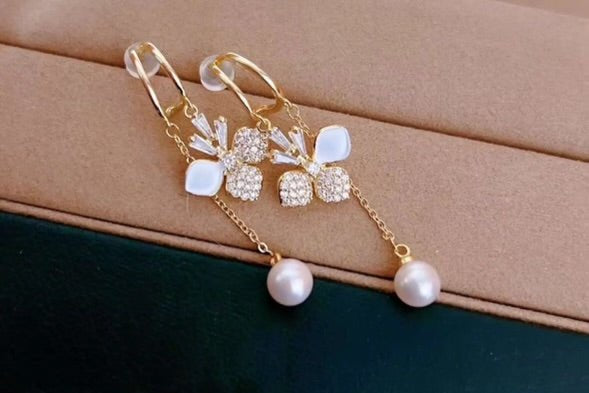 Maxine Flower Pearl Earrings - Bonic ZegridMaxine Flower Pearl EarringsearringsBonic Zegrid